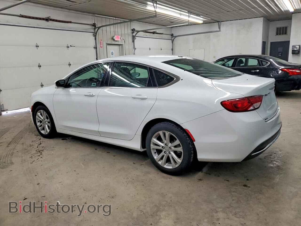 2015 CHRYSLER 200 - VIN: 1C3CCCAB9FN657952 - Фото 2