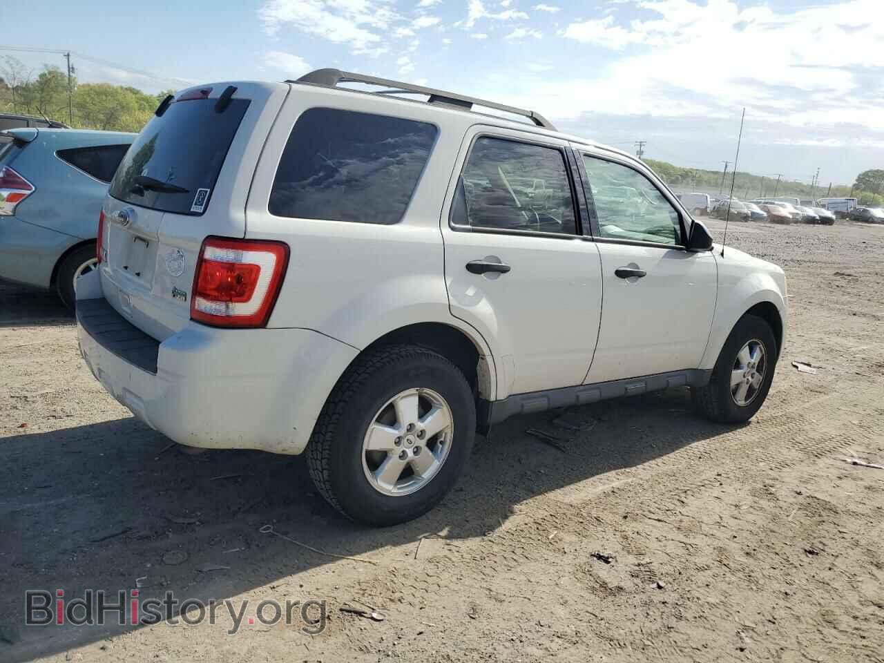 2011 FORD ESCAPE - VIN: 1FMCU9DG6BKB89110 - Фото 3