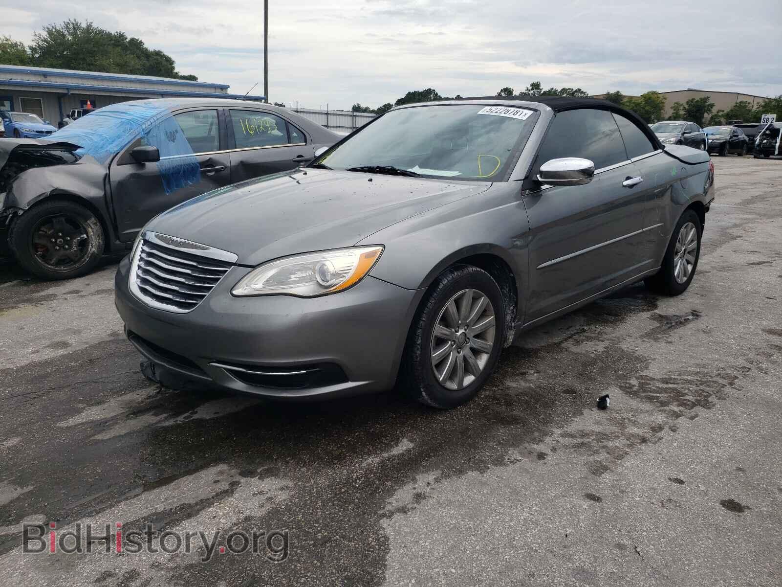 2013 CHRYSLER 200 - VIN: 1C3BCBEG0DN659436 - Фото 2