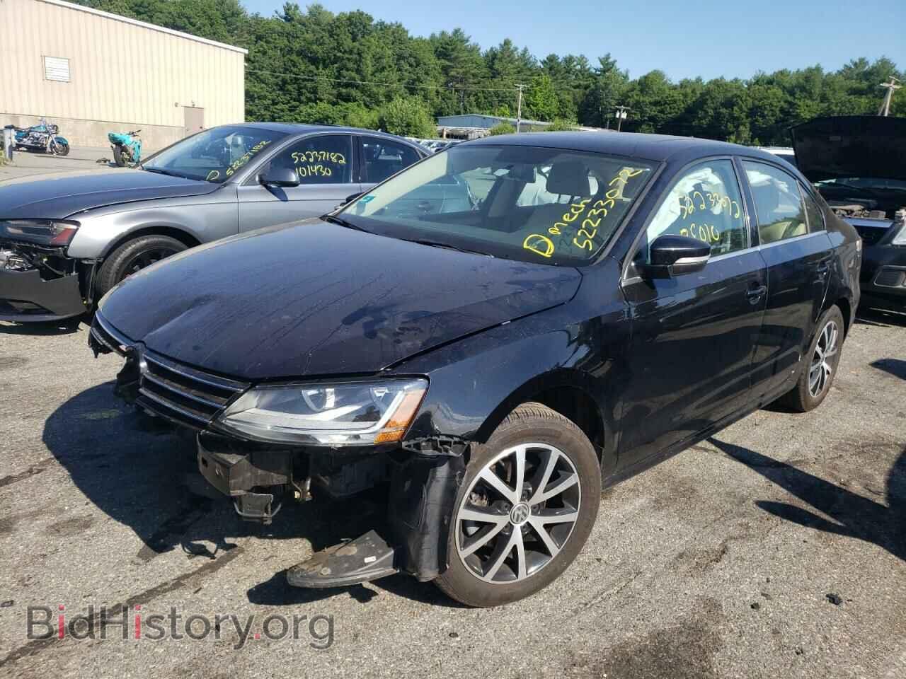 2017 VOLKSWAGEN JETTA - VIN: 3VWDB7AJ2HM322530 - Фото 2
