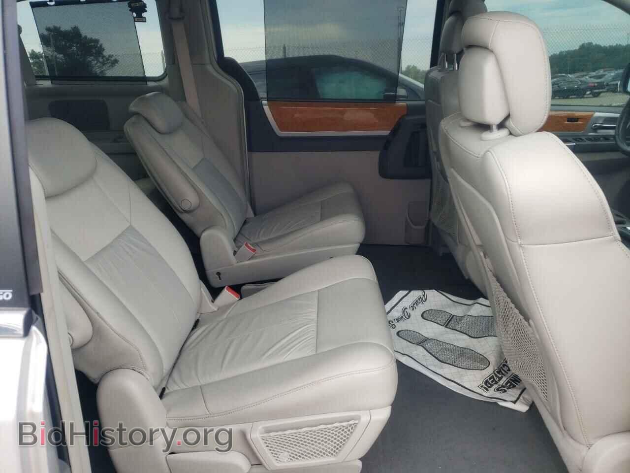 2010 CHRYSLER MINIVAN - VIN: 2A4RR7DXXAR321784 - Фото 6