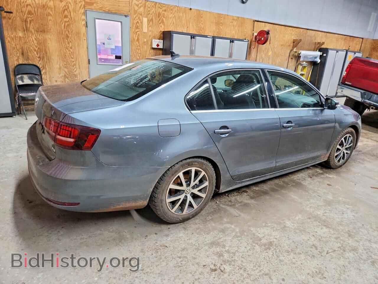 2017 VOLKSWAGEN JETTA - VIN: 3VWDB7AJ7HM385395 - Фото 3