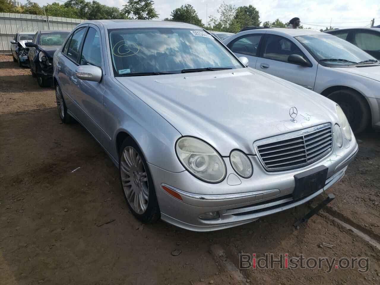 Photo WDBUF87J46X199811 - MERCEDES-BENZ E-CLASS 2006