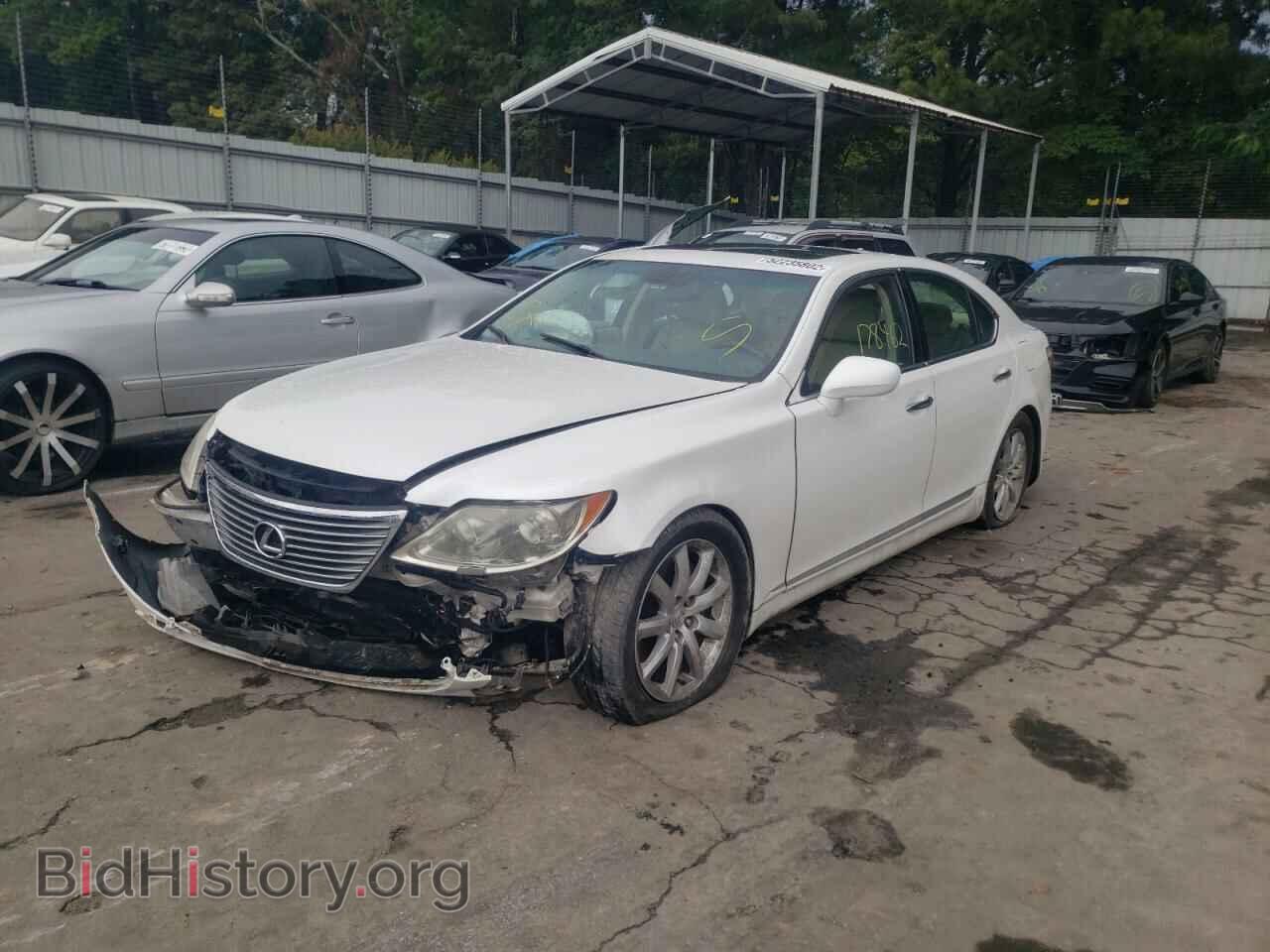 2008 LEXUS LS460 - VIN: JTHBL46F285073743 - Photo 2