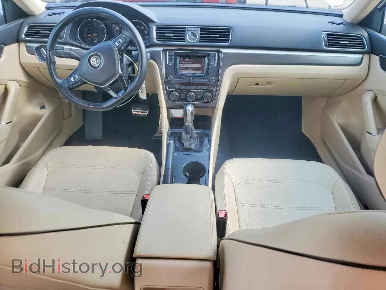 2016 VOLKSWAGEN PASSAT - VIN: 1VWAT7A37GC063860 - Фото 8