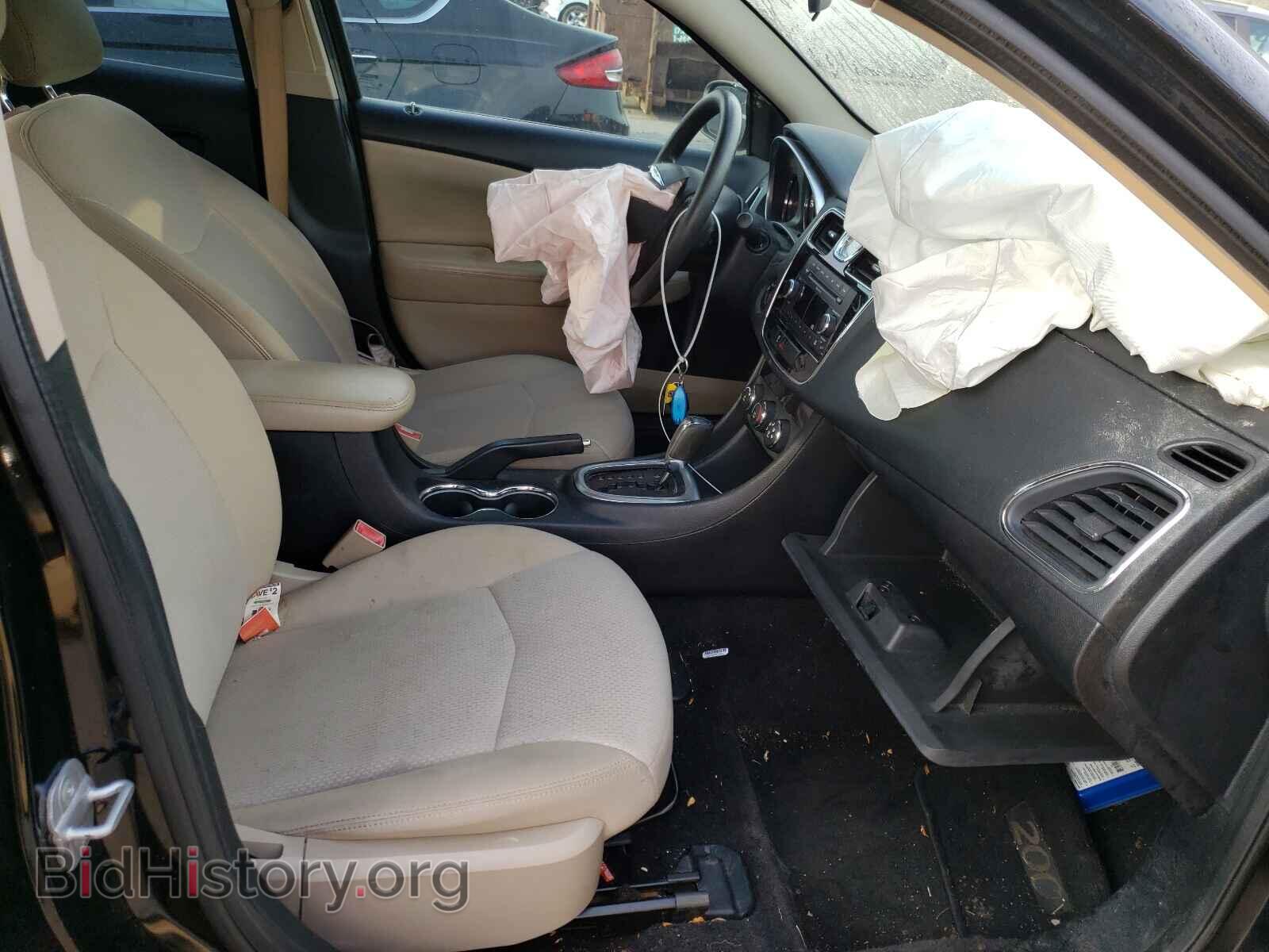 2011 CHRYSLER 200 - VIN: 1C3BC4FB4BN542521 - Photo 5