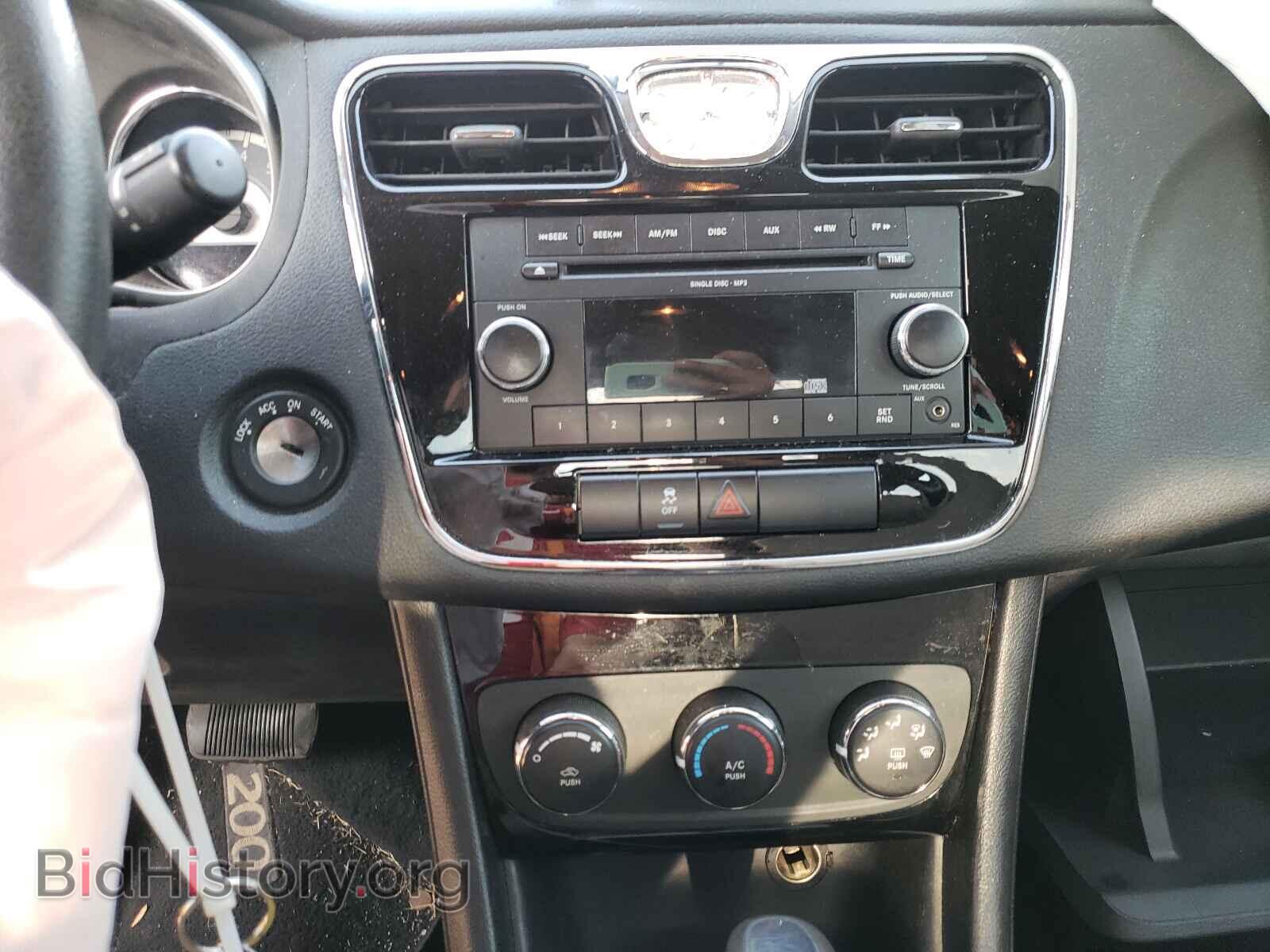 2011 CHRYSLER 200 - VIN: 1C3BC4FB4BN542521 - Photo 9