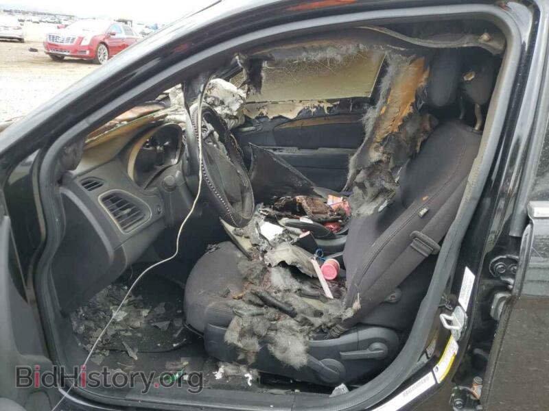 2013 Chrysler 200 (VIN 1C3CCBABXDN698484) — photo 7 of 12