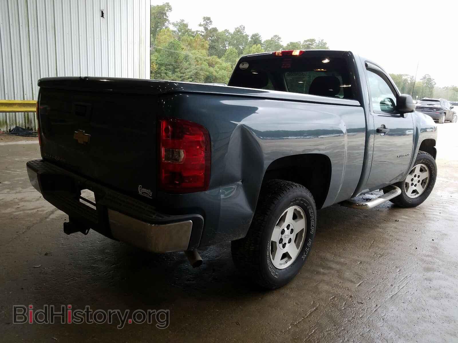 2010 CHEVROLET SILVERADO - VIN: 1GCPCPEX7AZ284342 - Фото 4