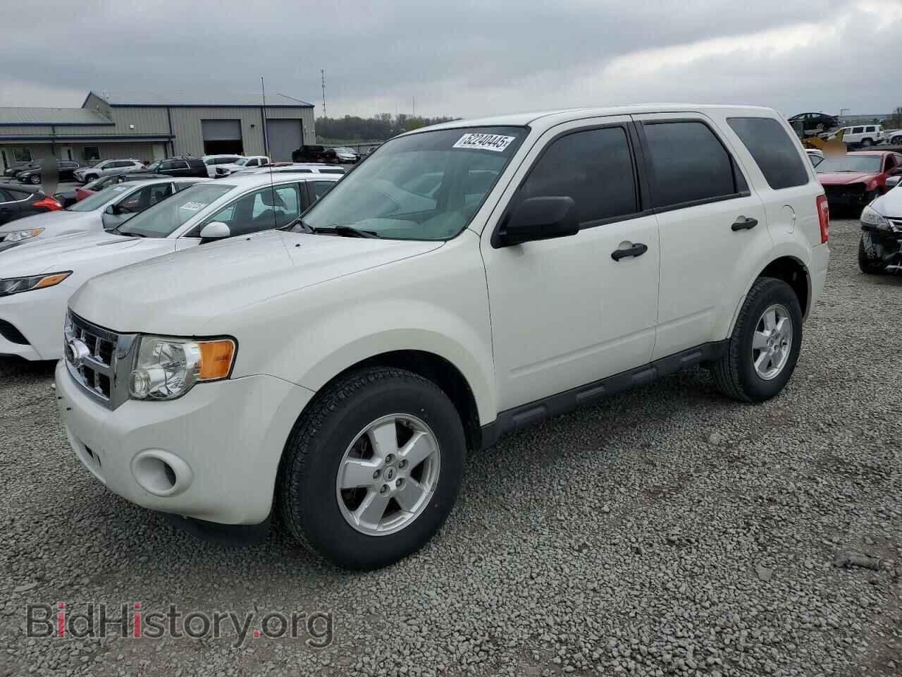 Photo 1FMCU0C71BKB89898 - FORD ESCAPE 2011