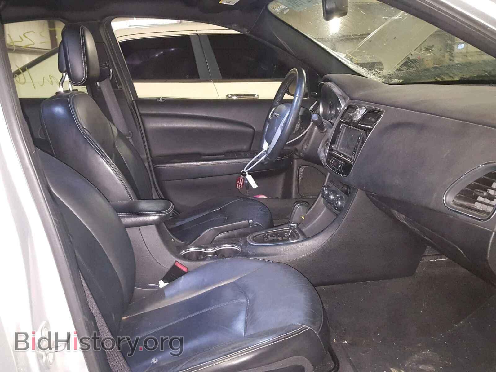2011 CHRYSLER 200 - VIN: 1C3BC2FG8BN571116 - Фото 5