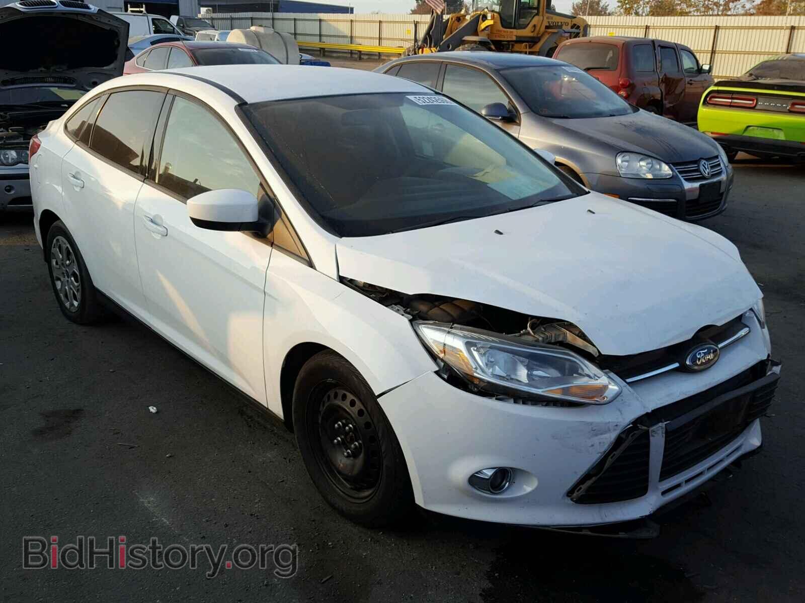 Photo 1FAHP3F23CL454843 - FORD FOCUS 2012