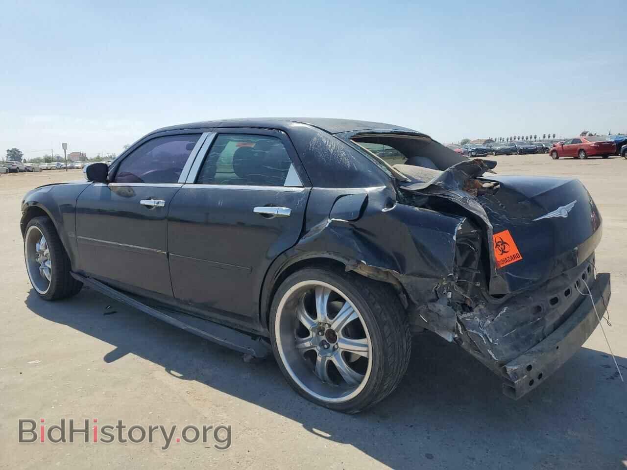 2007 CHRYSLER 300 - VIN: 2C3KA43R17H785873 - Фото 2