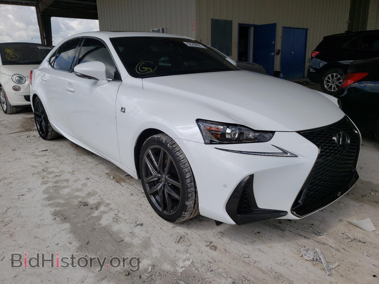 Photo JTHBA1D23K5095049 - LEXUS IS 2019