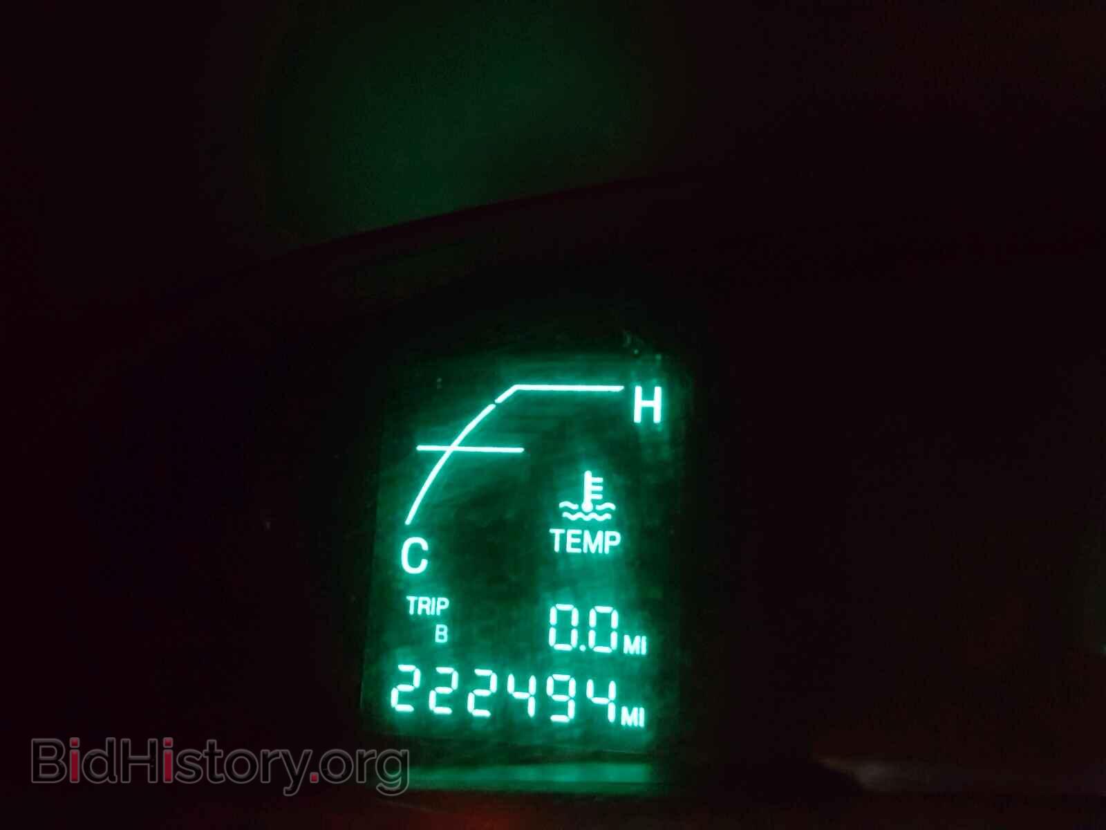 2004 CADILLAC DEVILLE - VIN: 1G6KD54Y44U107757 - Photo 8