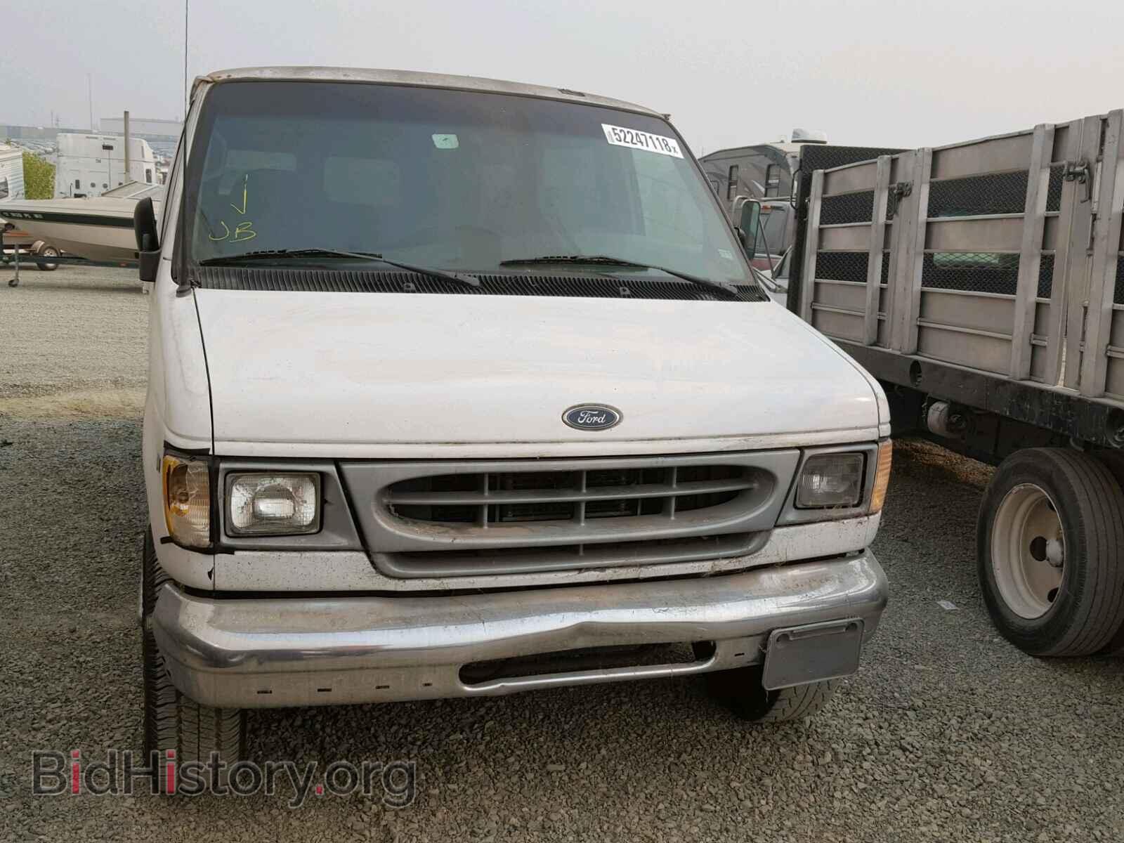 Photo 1FBSS31M5YHB87789 - FORD ECONOLINE 2000