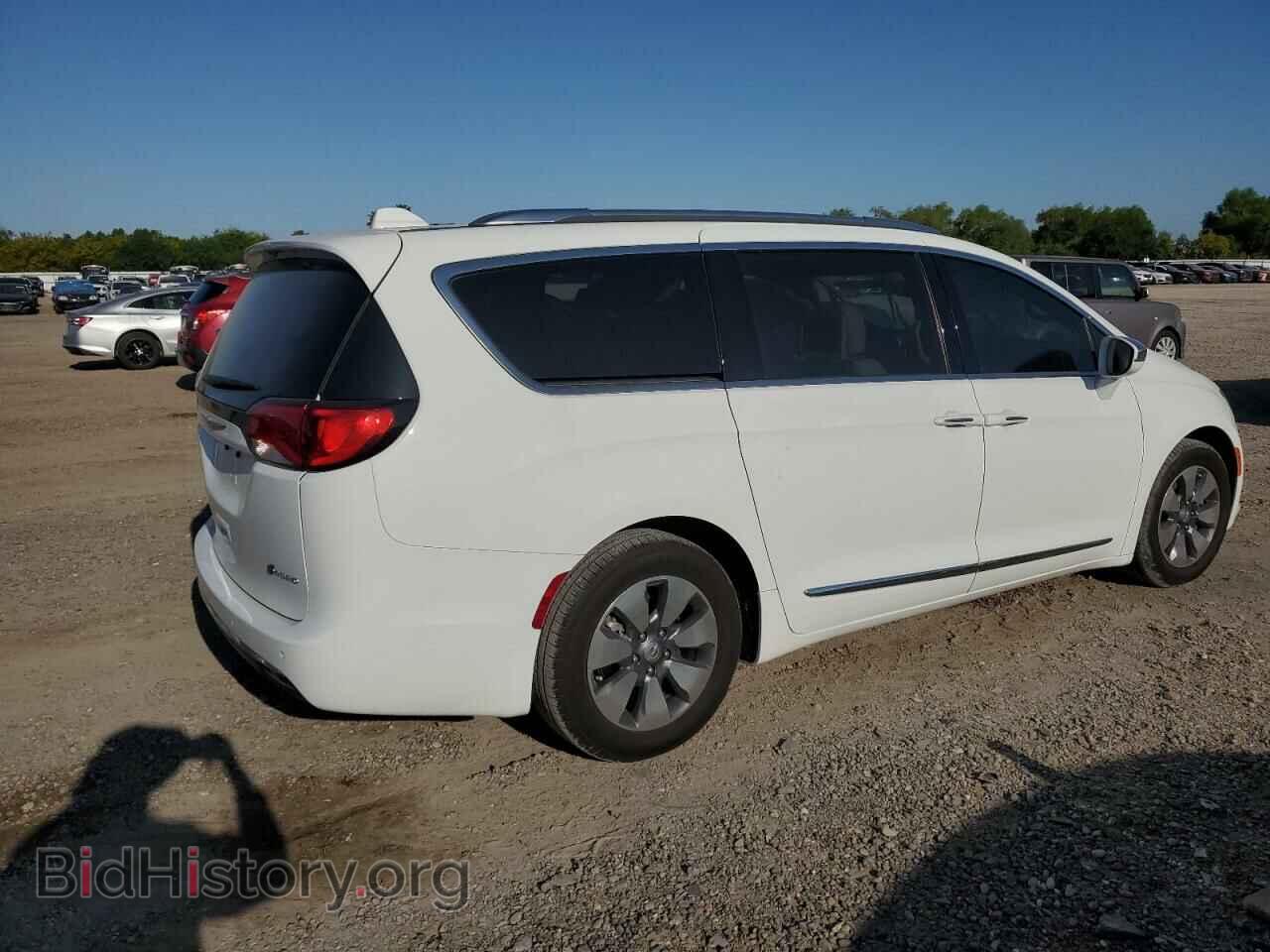 2018 CHRYSLER PACIFICA - VIN: 2C4RC1N70JR289737 - Фото 3