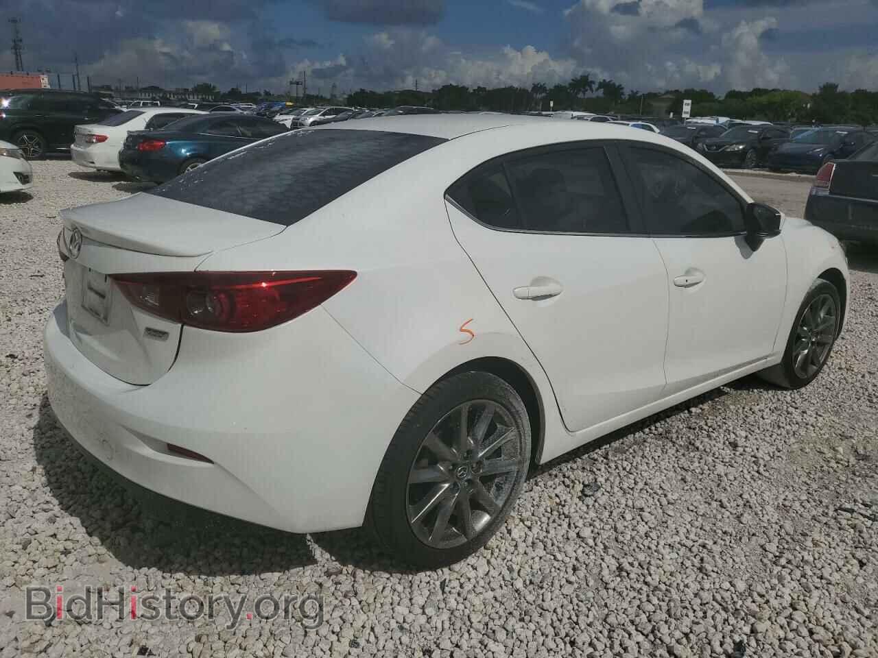 2018 MAZDA 3 - VIN: 3MZBN1V36JM245979 - Фото 3