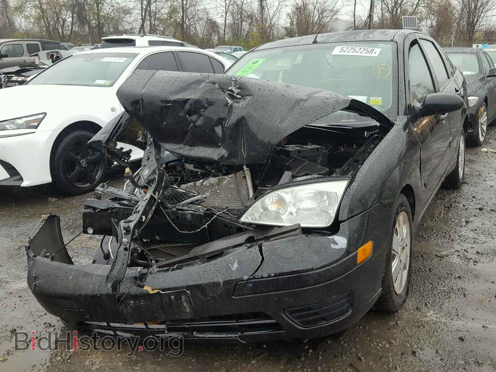 2007 FORD FOCUS - VIN: 1FAFP34N47W100970 - Photo 2