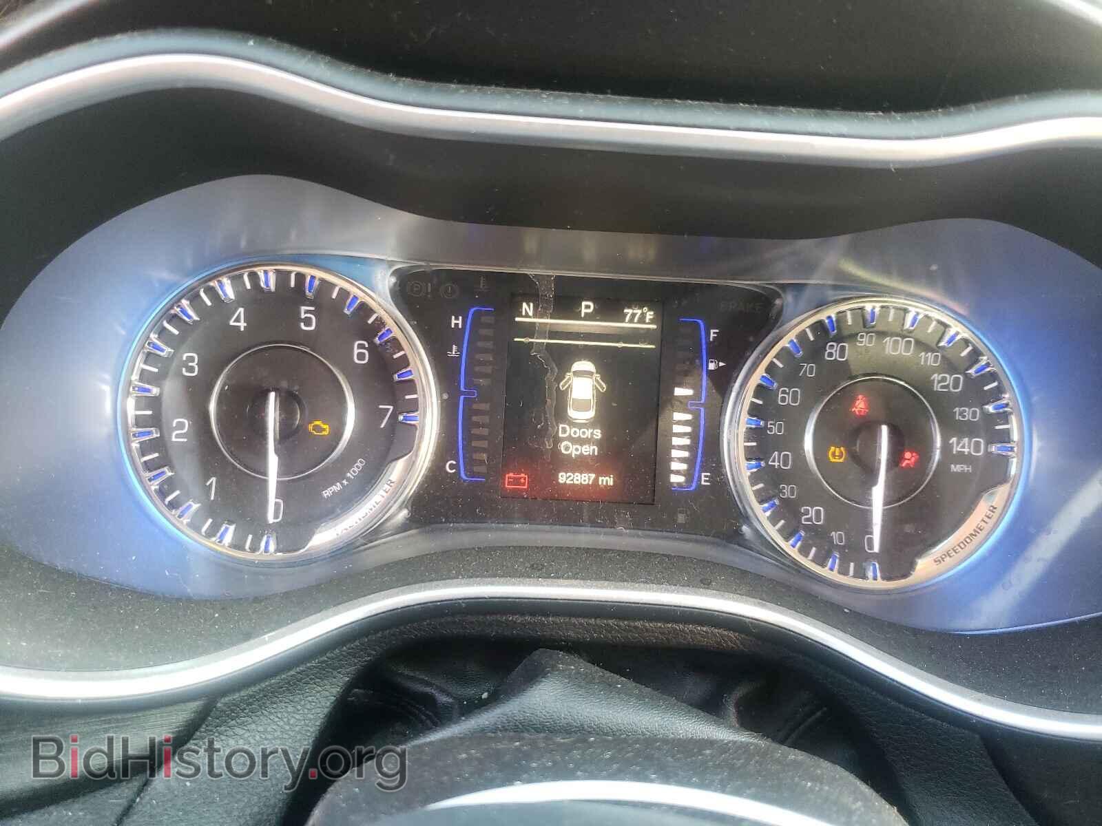 2015 CHRYSLER 200 - VIN: 1C3CCCAB2FN711124 - Фото 8