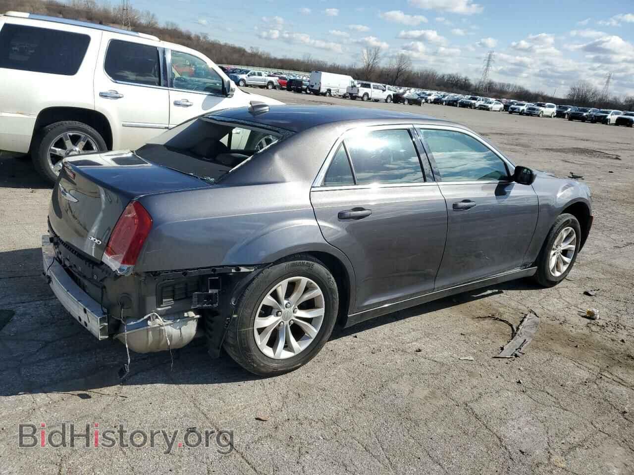 2016 CHRYSLER 300 - VIN: 2C3CCAAG9GH190526 - Фото 3
