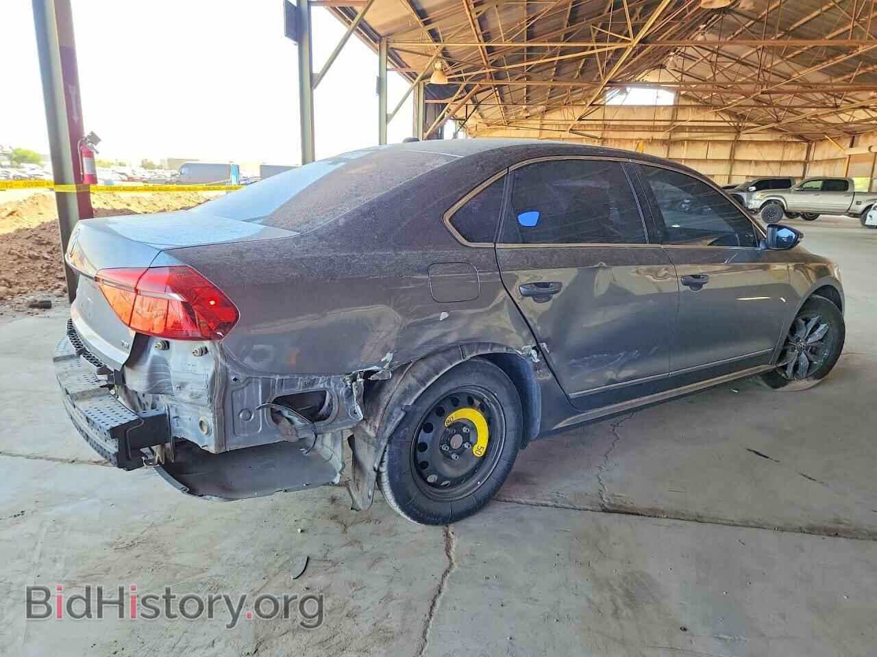 2017 VOLKSWAGEN PASSAT - VIN: 1VWAT7A39HC039089 - Photo 3