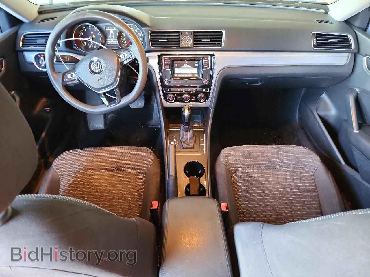 2017 VOLKSWAGEN PASSAT - VIN: 1VWAT7A39HC039089 - Photo 8