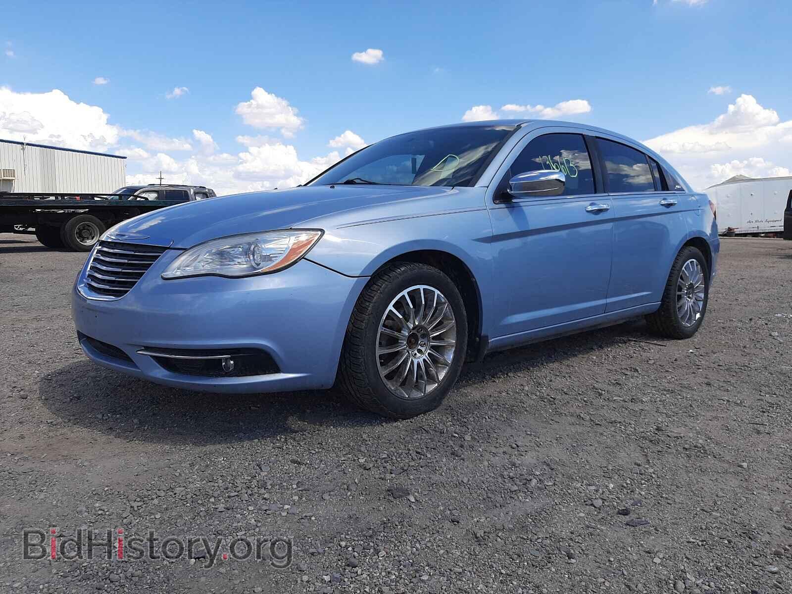2012 CHRYSLER 200 - VIN: 1C3CCBCG5CN139819 - Фото 2
