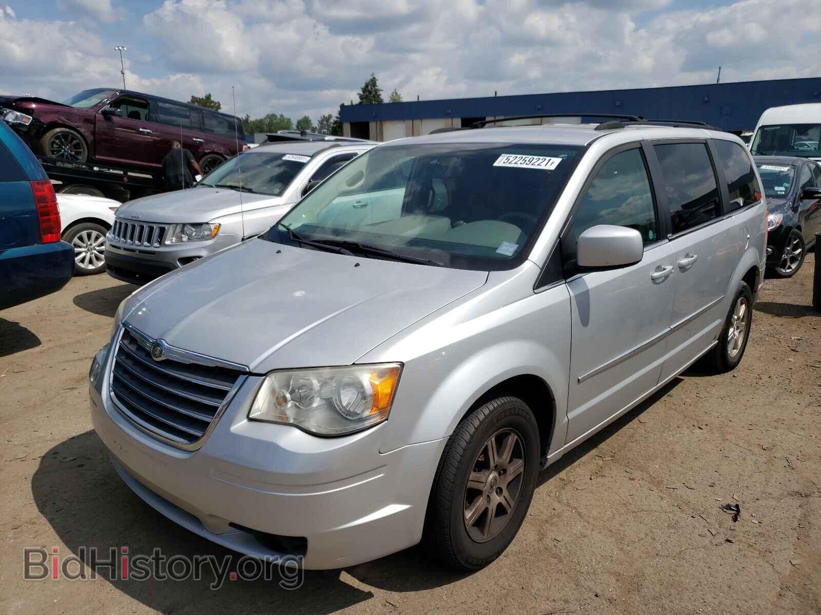 2009 CHRYSLER MINIVAN - VIN: 2A8HR54179R654045 - Фото 2