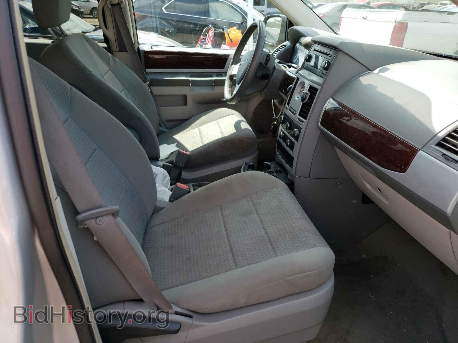 2009 CHRYSLER MINIVAN - VIN: 2A8HR54179R654045 - Фото 5
