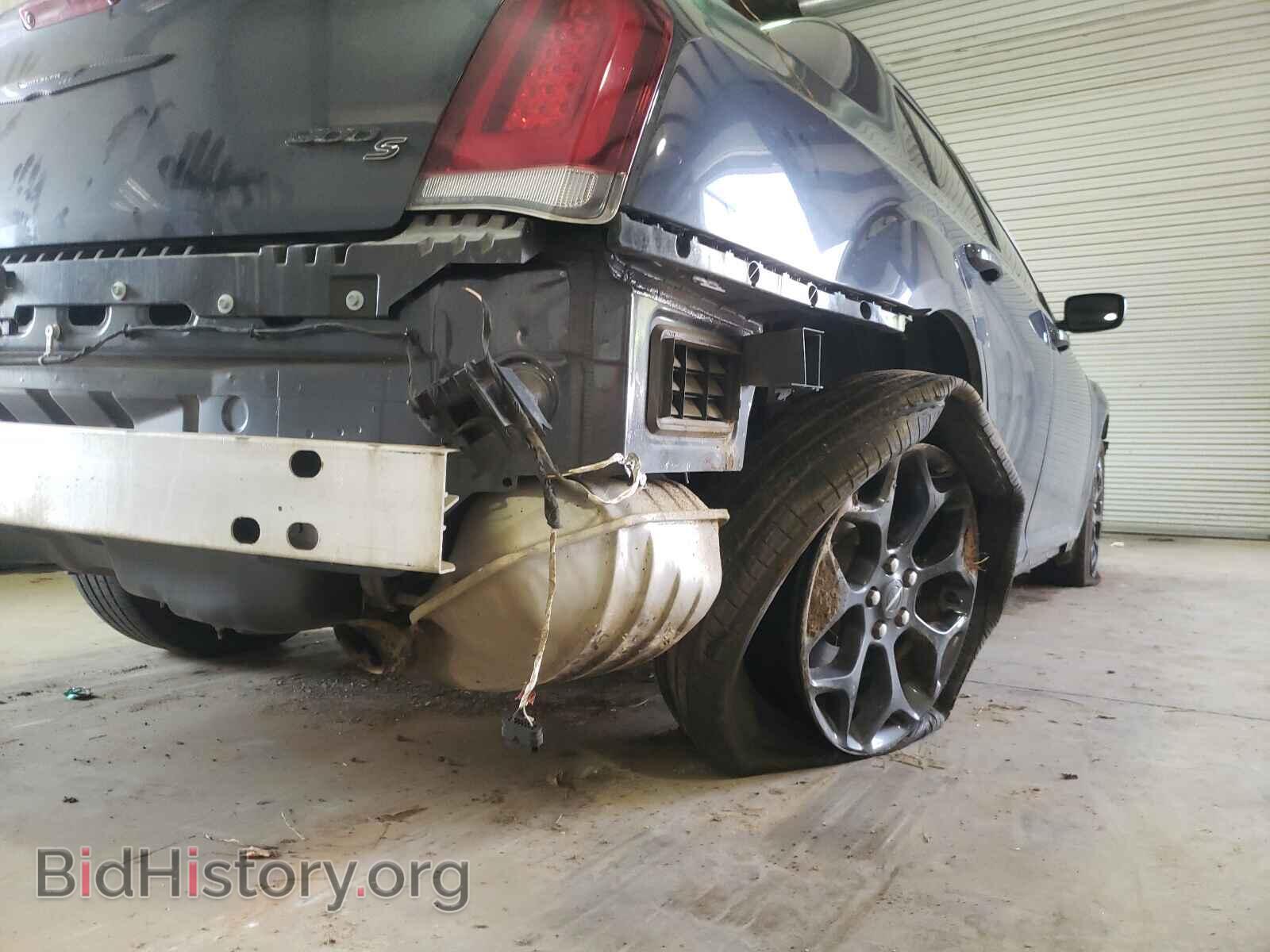 2019 CHRYSLER 300 - VIN: 2C3CCAGG3KH686809 - Photo 9