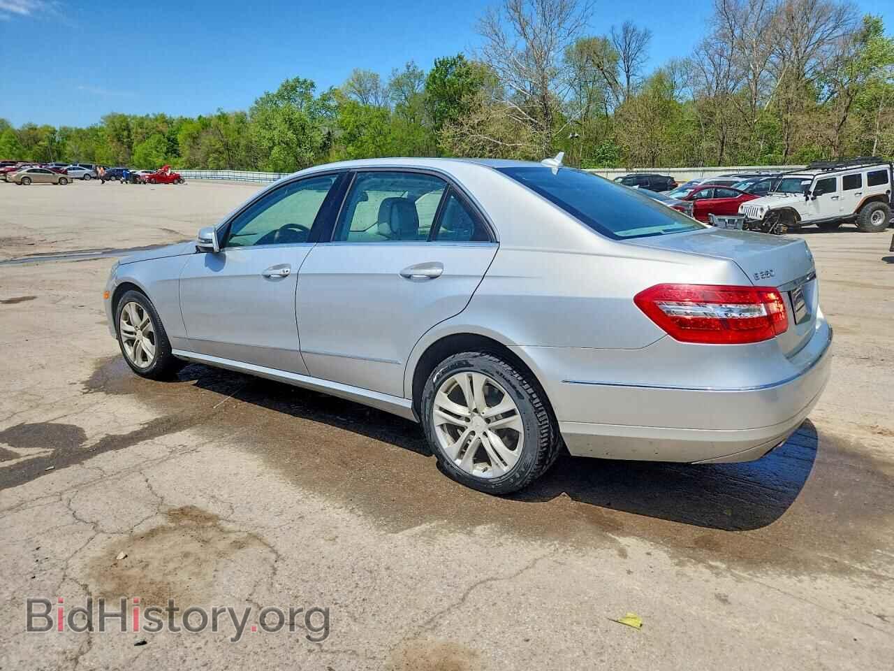 2011 MERCEDES-BENZ E-CLASS - VIN: WDDHF8HB5BA483154 - Фото 2