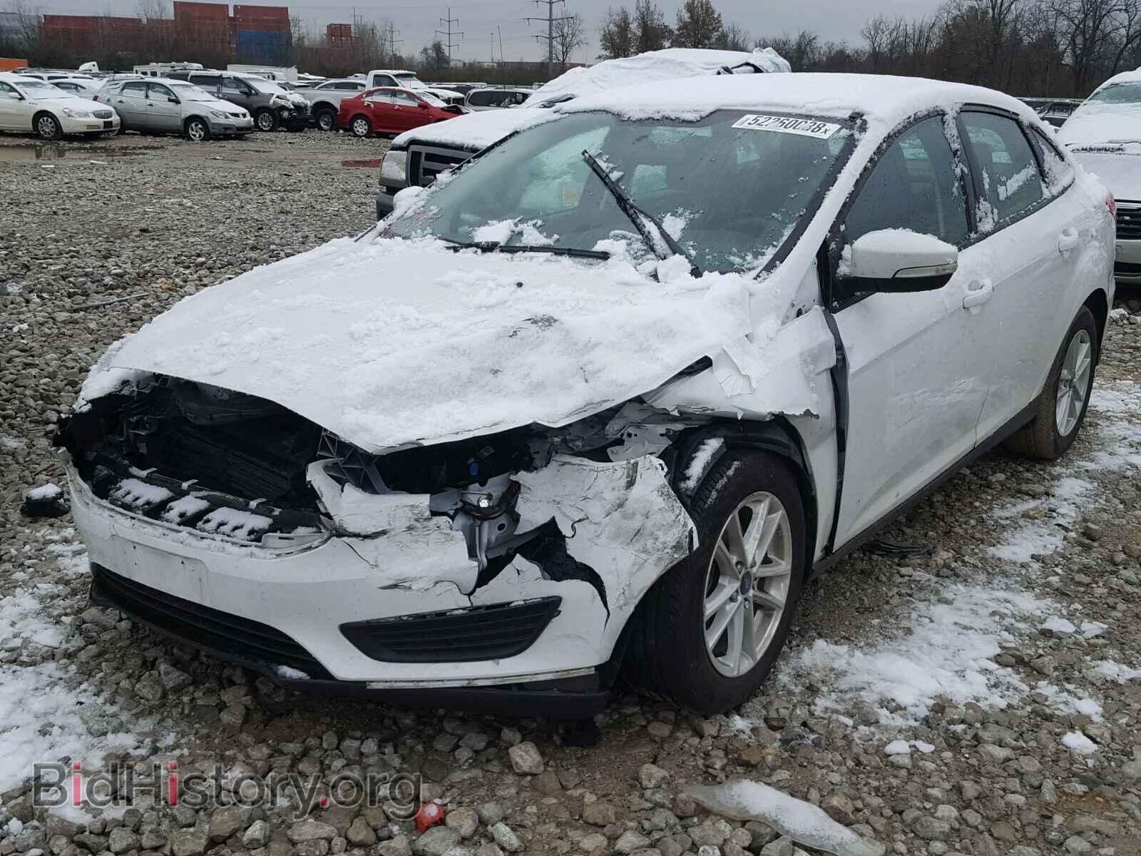 2016 FORD FOCUS - VIN: 1FADP3F23GL297108 - Фото 2