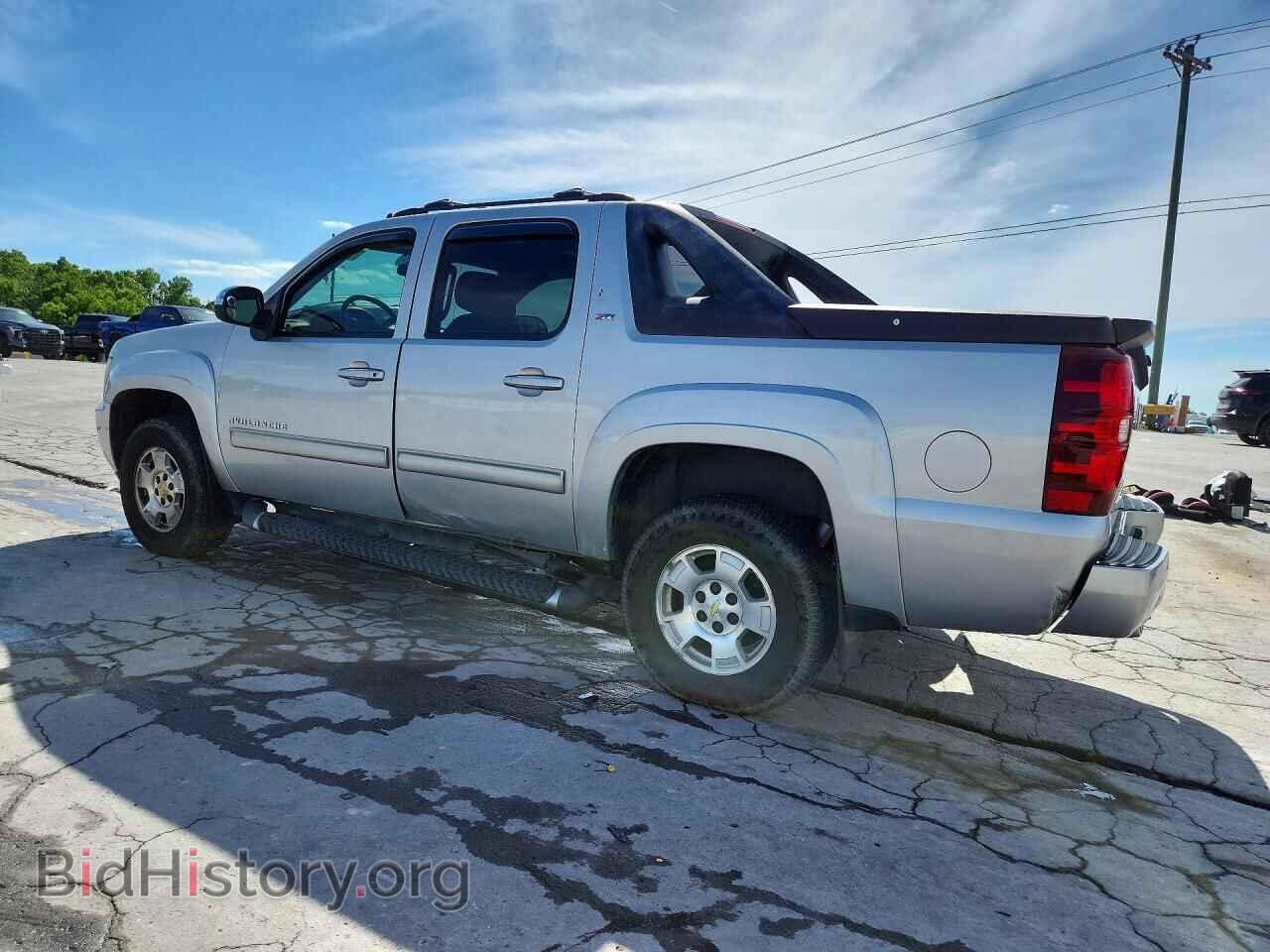 2010 CHEVROLET AVALANCHE - VIN: 3GNVKFE01AG194442 - Фото 2