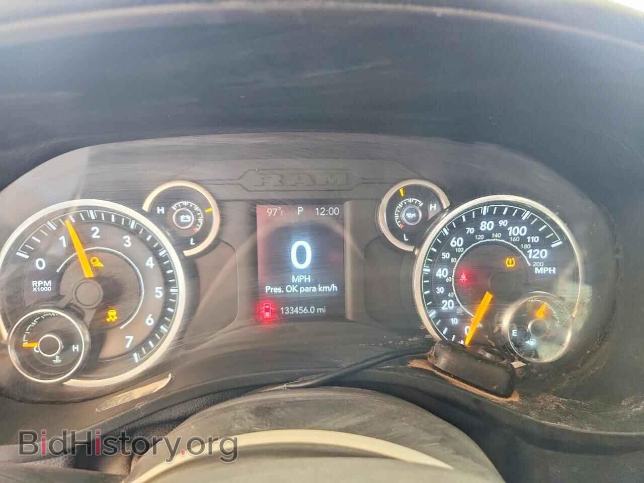 2019 RAM 1500 - VIN: 1C6SRFGT8KN580743 - Фото 9