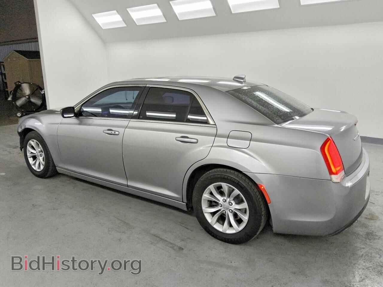 2015 CHRYSLER 300 - VIN: 2C3CCAAG8FH853485 - Фото 2