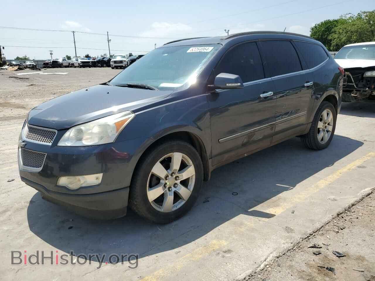 Photo 1GNKRLED6BJ354749 - CHEVROLET TRAVERSE 2011