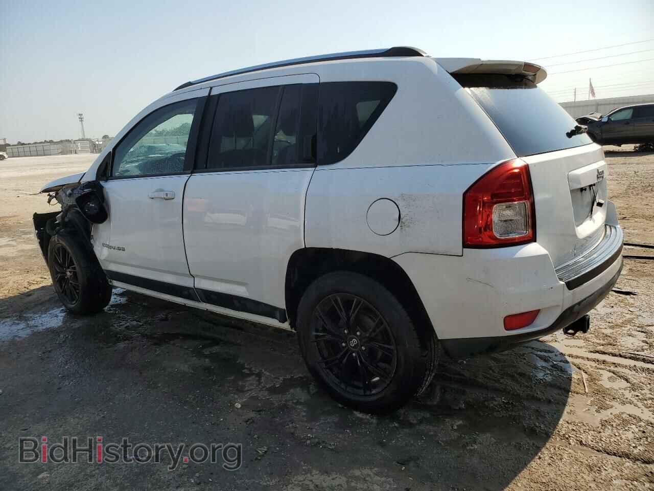 2011 JEEP COMPASS - VIN: 1J4NT1FA2BD153830 - Фото 2