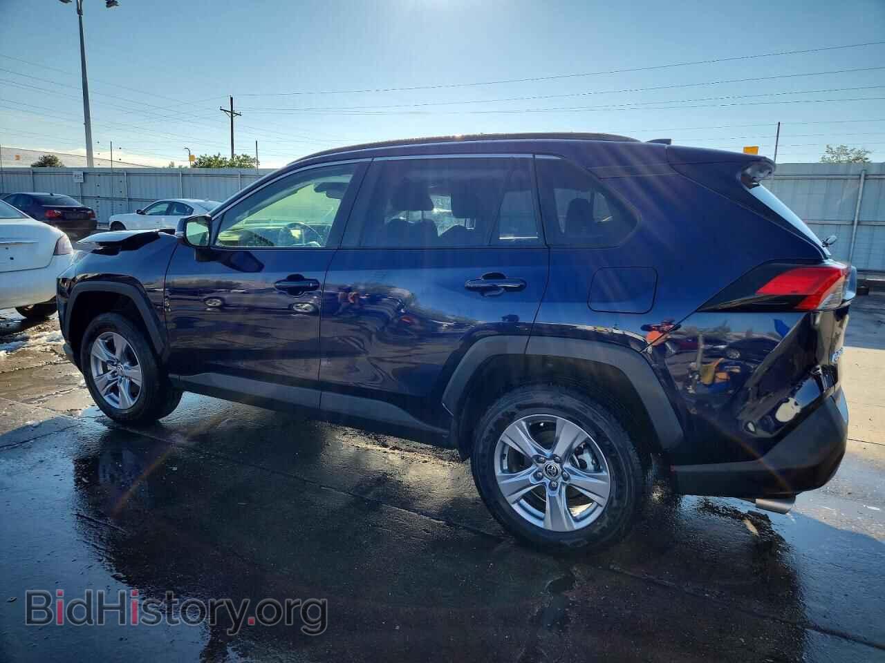 2025 TOYOTA RAV4 - VIN: JTMP1RFV8SJ043095 - Фото 2