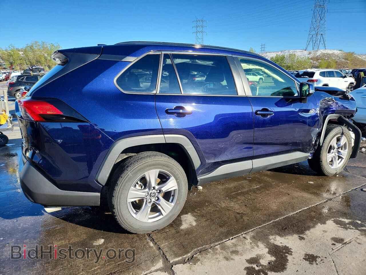 2025 TOYOTA RAV4 - VIN: JTMP1RFV8SJ043095 - Фото 3