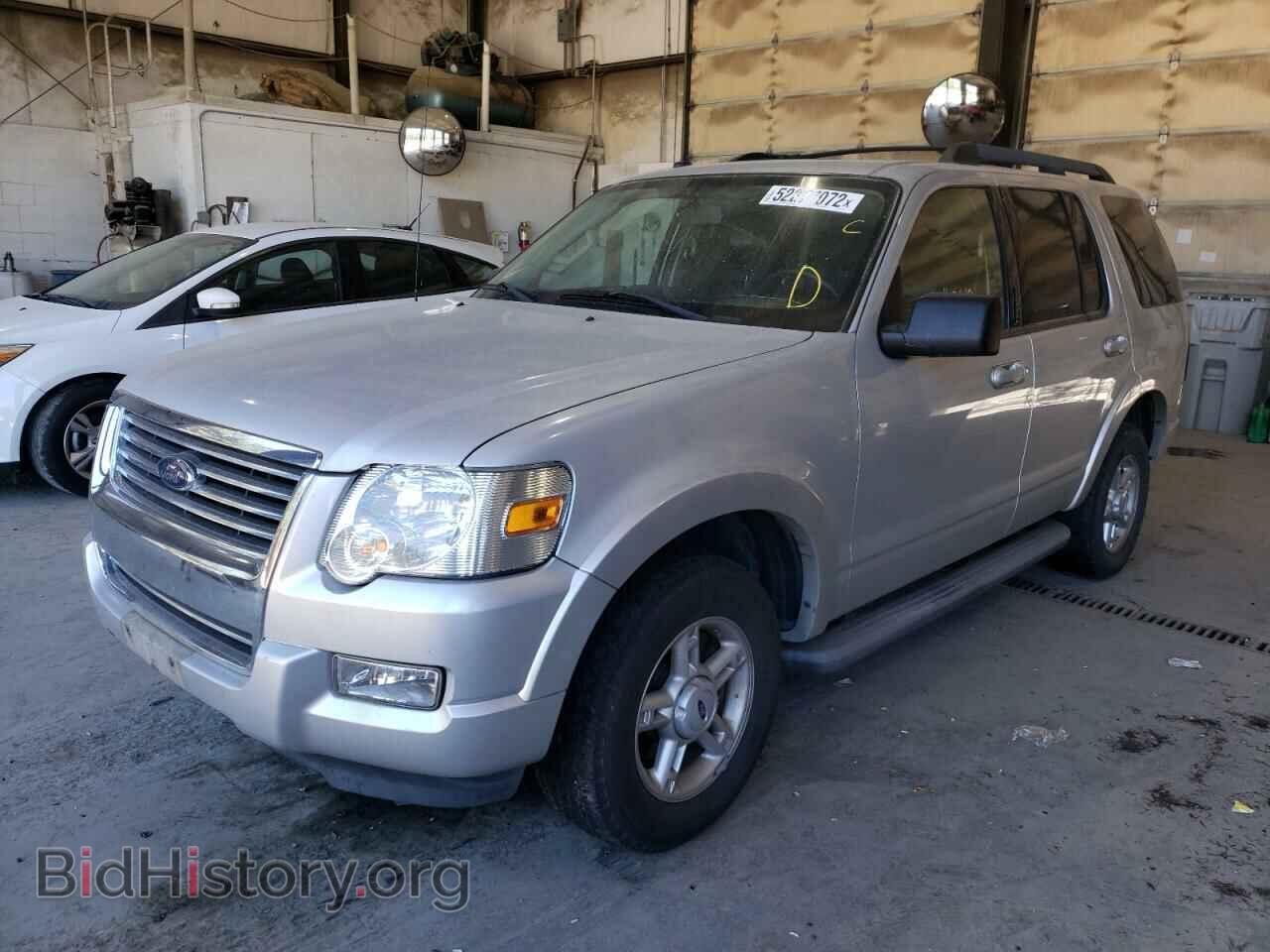 2010 FORD EXPLORER - VIN: 1FMEU7DE8AUA38347 - Фото 2