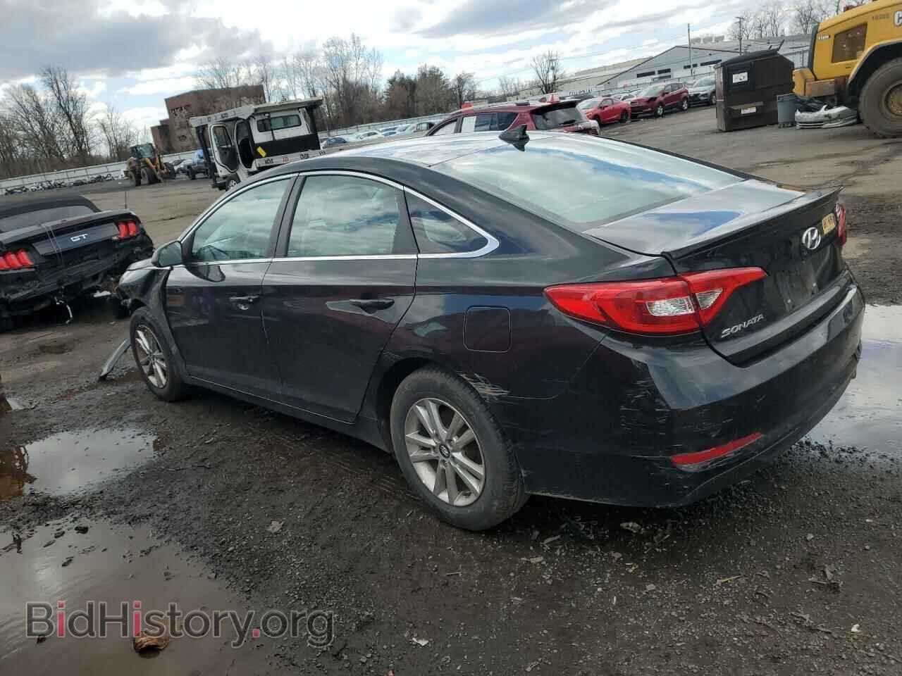 2015 HYUNDAI SONATA - VIN: 5NPE24AF3FH257126 - Фото 2