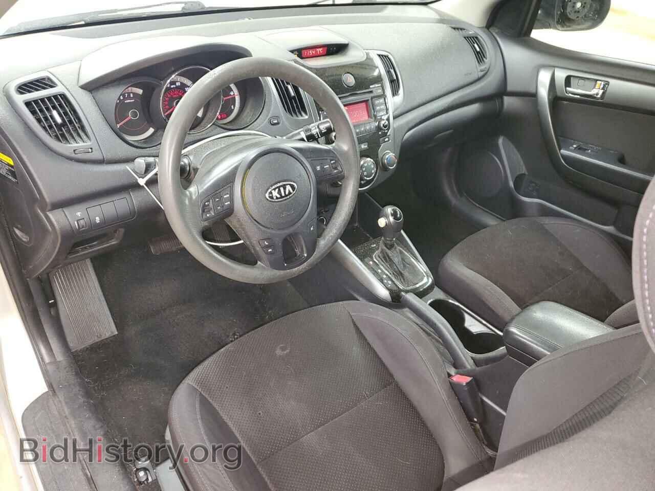 2013 KIA FORTE - VIN: KNAFU6A21D5657977 - Фото 8