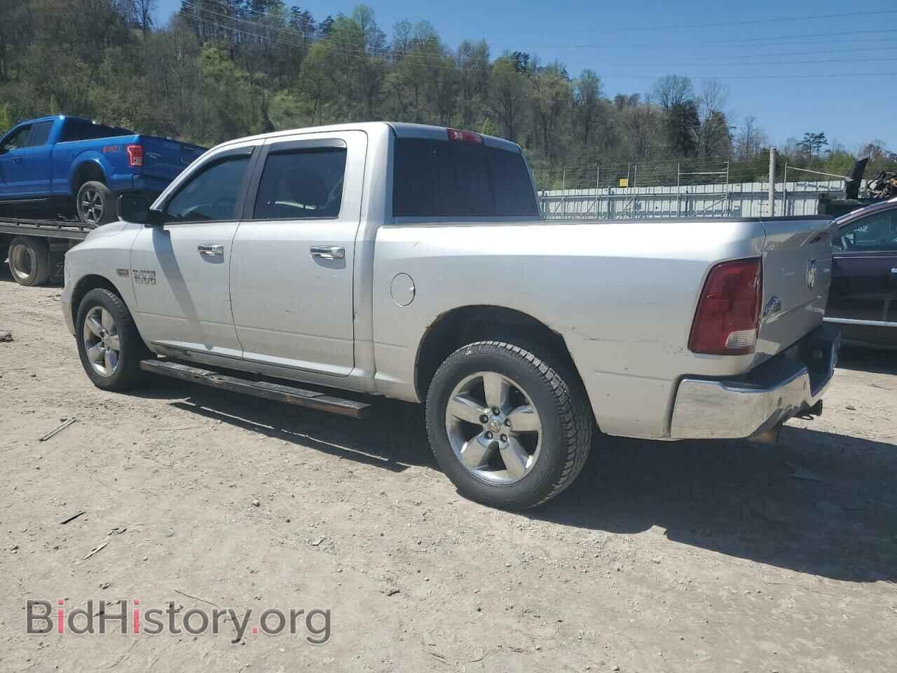 2016 RAM 1500 - VIN: 3C6RR7LT5GG206701 - Фото 2