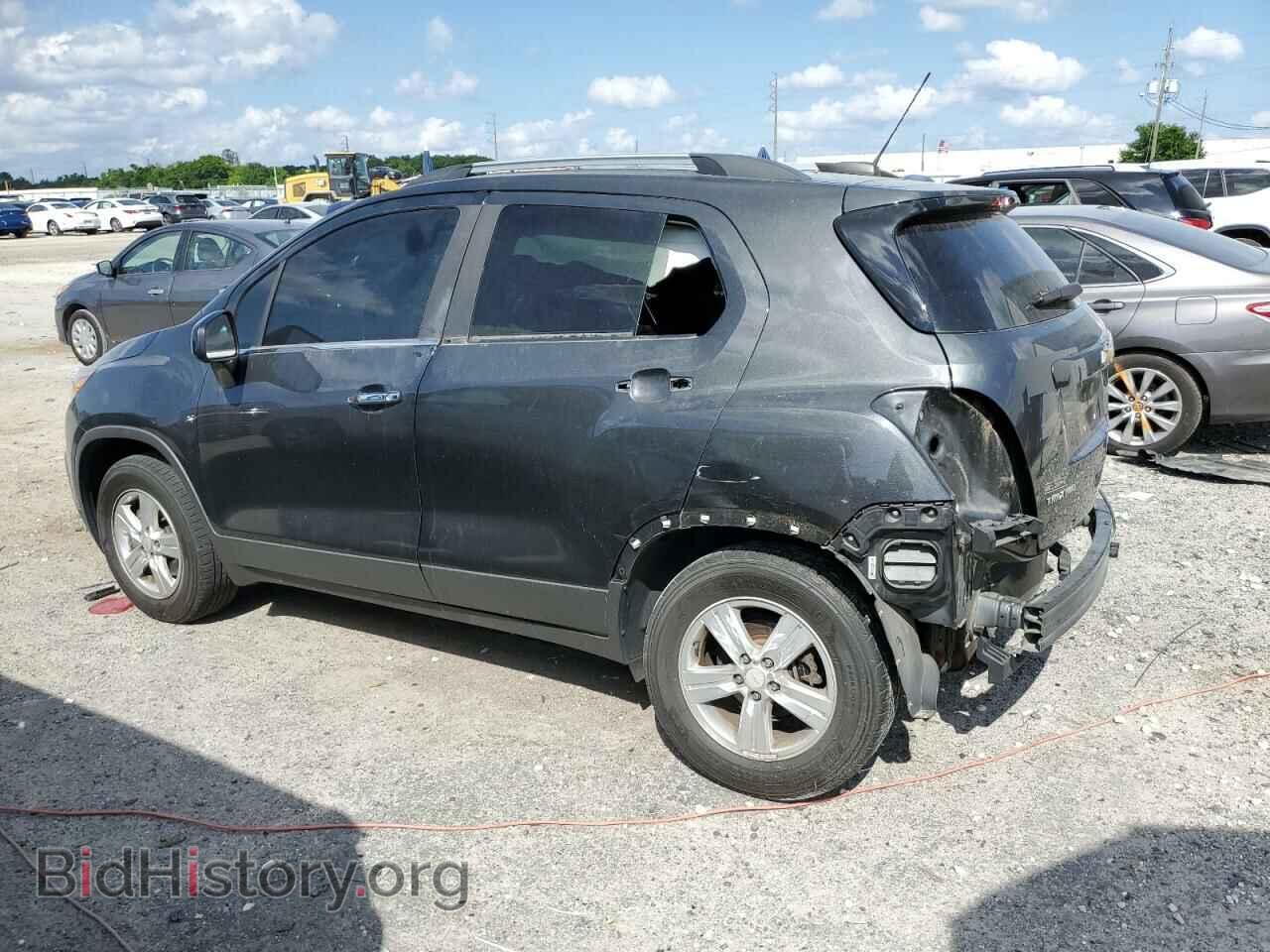 2017 CHEVROLET TRAX - VIN: 3GNCJPSB3HL229506 - Photo 2