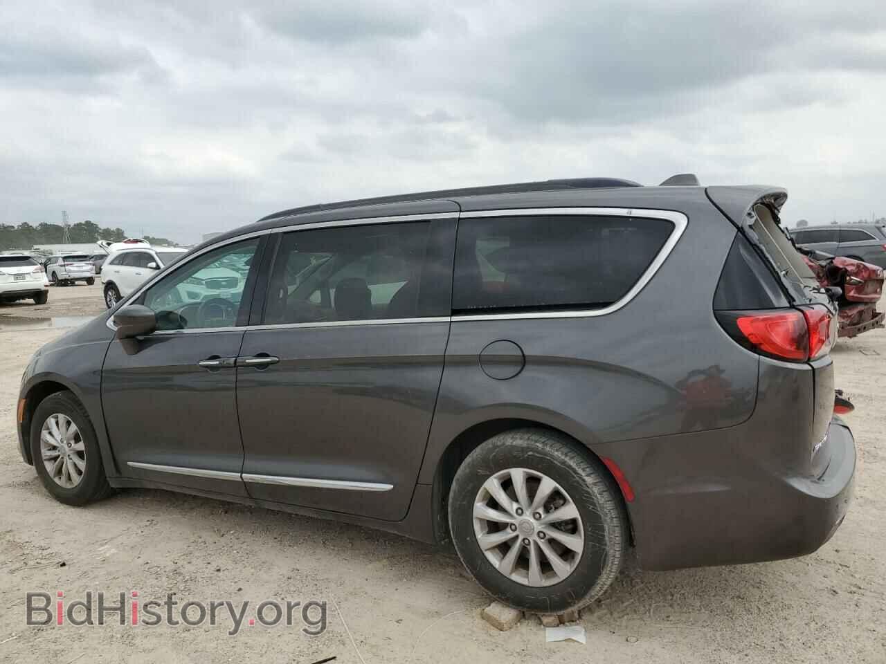 2017 CHRYSLER PACIFICA - VIN: 2C4RC1BGXHR621228 - Фото 2