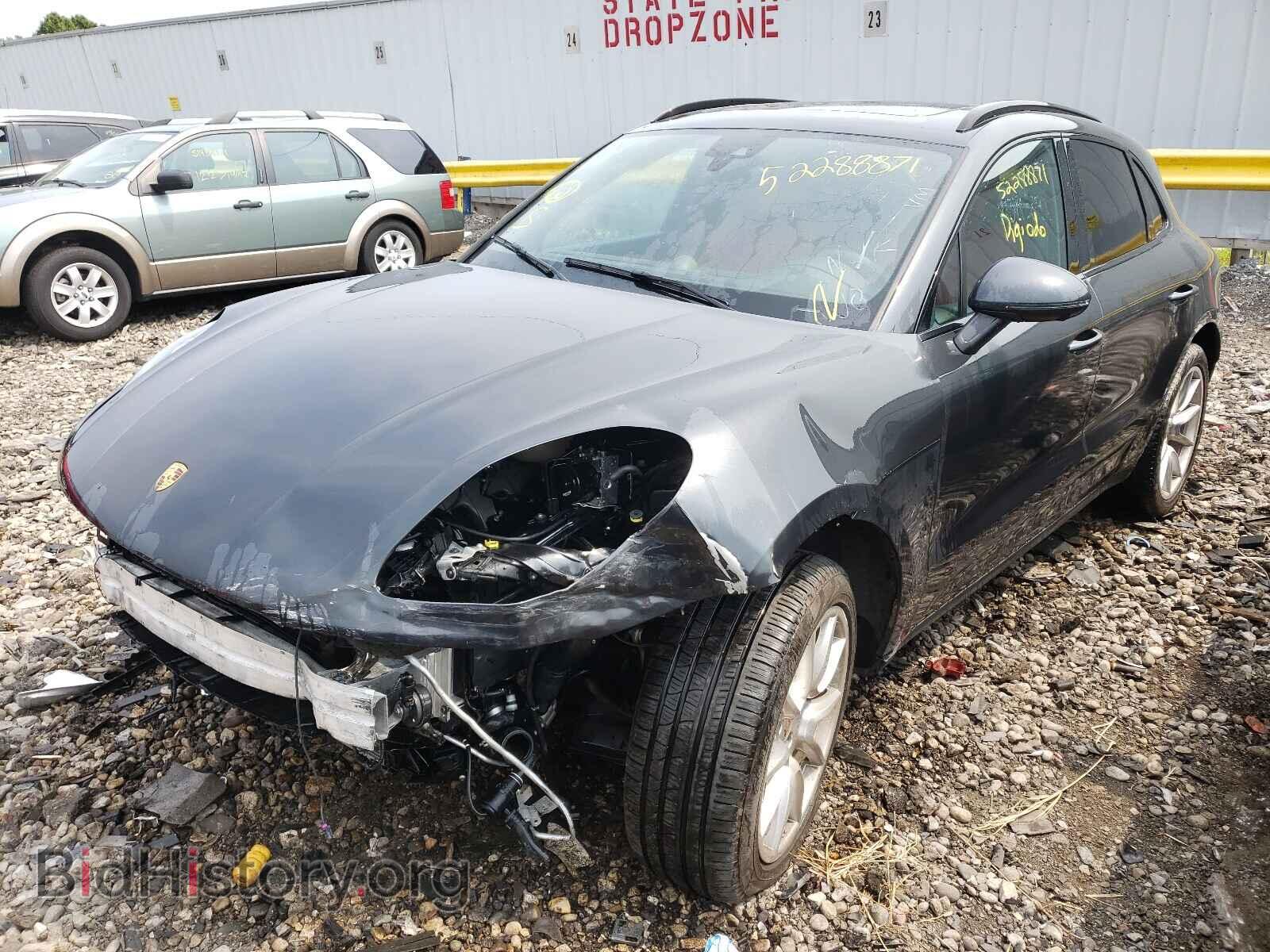 2017 PORSCHE MACAN - VIN: WP1AB2A51HLB14201 - Фото 2
