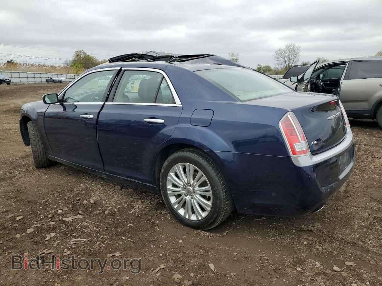 2013 CHRYSLER 300 - VIN: 2C3CCAST6DH567613 - Фото 2