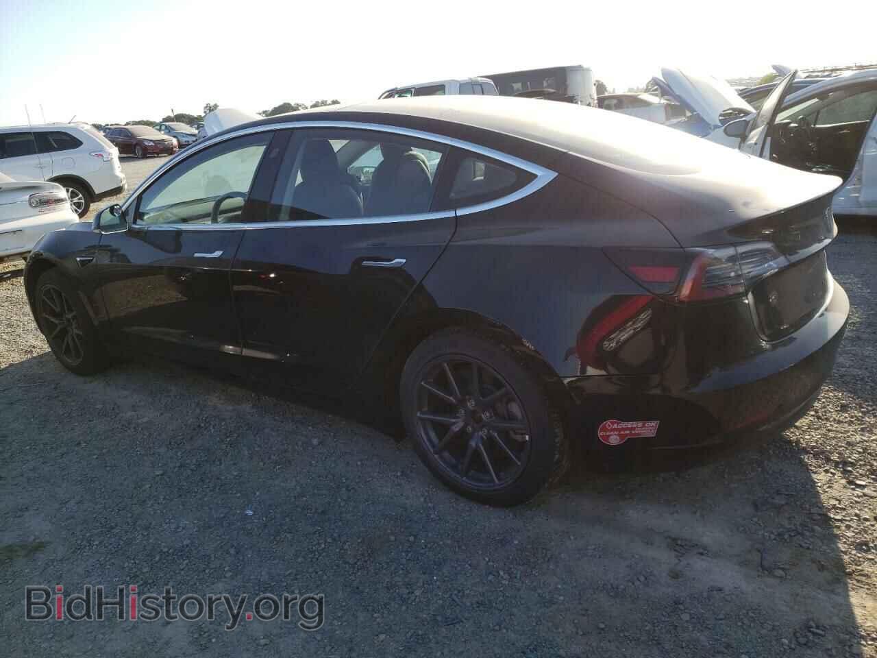 2018 TESLA MODEL 3 - VIN: 5YJ3E1EA5JF057772 - Photo 2