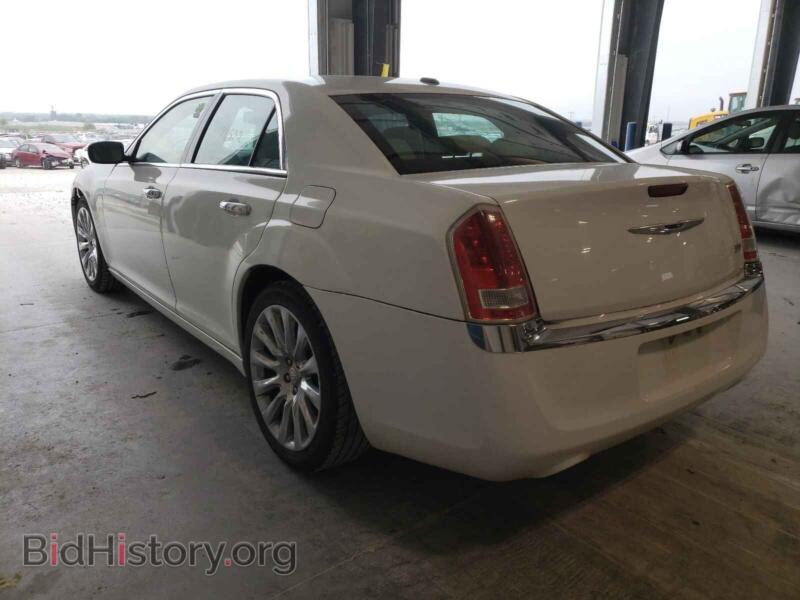 2014 Chrysler 300 (VIN 2C3CCAAG6EH343120) — photo 3 of 10